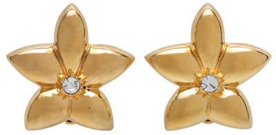Lot 71 - Nina Ricci Flower Clip On Earrings