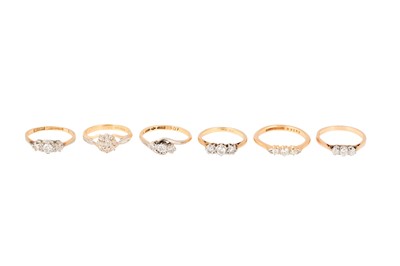 Lot 17 - A GROUP OF SIX RINGS