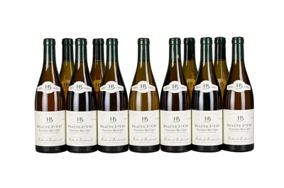 Lot 154 - BURGUNDY, WHITE 2002 BEAUNE 1er CRU CLOS DES MOUCHES HERETIER 11x75cl