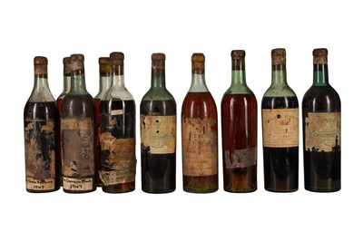 Lot 124 - BORDEAUX, SWEET WHITE 1940s VINTAGES SAUTERNES 10x75cl