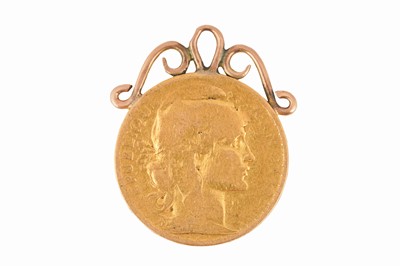 Lot 104 - A FRENCH THIRD REPUBLIC TWENTY FRANCS COIN DATED 1906, MOUNTED AS A PENDANT