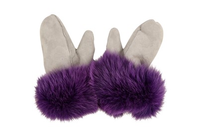 Lot 85 - De Nicola Grey Shearling Mittens - Size OS