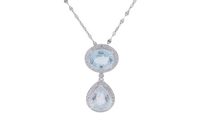 Lot 162 - AN AQUAMARINE AND DIAMOND PENDANT NECKLACE