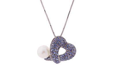 Lot 164 - A SAPPHIRE AND PEARL NECKLACE