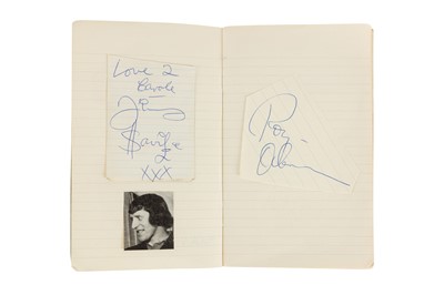 Lot 318 - Autograph Album.- Incl. The Beatles