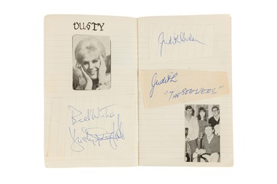 Lot 318 - Autograph Album.- Incl. The Beatles