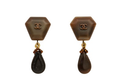 Lot 273 - Chanel Brown Wood CC Drop Clip On Earrings