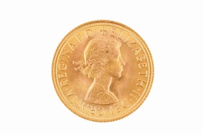 Lot 122 - AN ELIZABETH II FULL GOLD SOVEREIGN DATED 1966