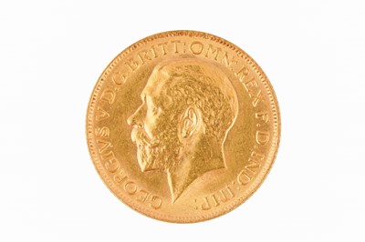 Lot 117 - A GEORGE V SOVEREIGN DATED 1915