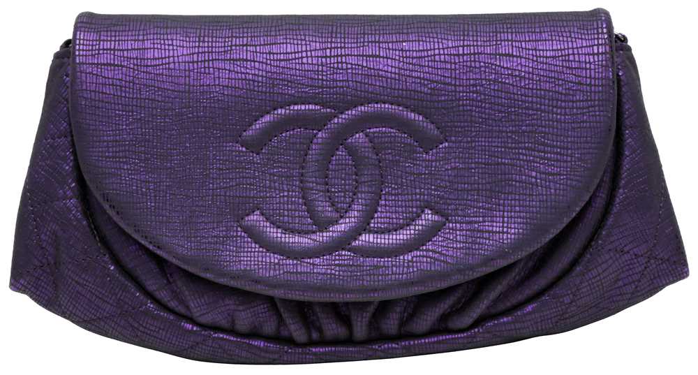 Lot 62 - Chanel Purple Lizard CC Wallet On Chain