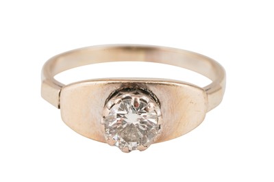 Lot 1 - A SINGLE-STONE DIAMOND RING