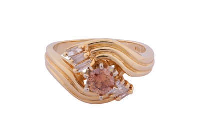 Lot 54 - A COGNAC DIAMOND RING