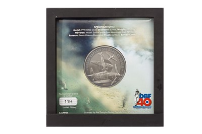 Lot 285 - A LIMITED EDITION FINE SILVER SIR DOUGLAS BADER COMMEMORATIVE MEDALLION
