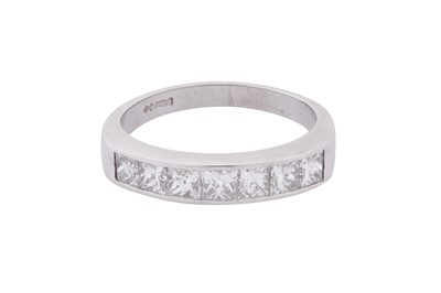 Lot 131 - A DIAMOND HALF ETERNITY RING