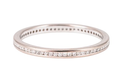 Lot 30 - A FULL ETERNITY RING