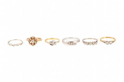 Lot 6 - SIX DIAMOND RINGS