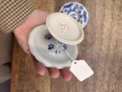 Lot 2 - A PAIR OF CHINESE BLUE AND WHITE SALTS