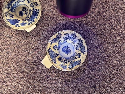 Lot 2 - A PAIR OF CHINESE BLUE AND WHITE SALTS