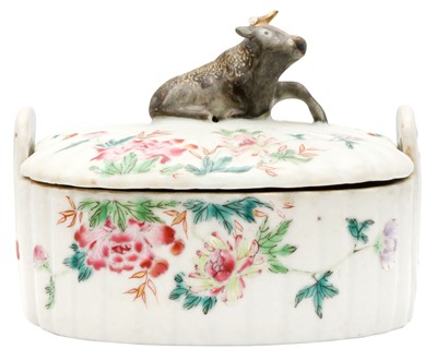 Lot 64 - A SMALL CHINESE FAMILLE-ROSE 'OX' TUREEN AND COVER