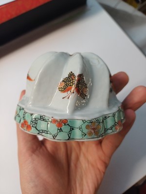 Lot 20 - A RARE CHINESE FAMILLE-VERTE PUDDING OR JELLY MOULD