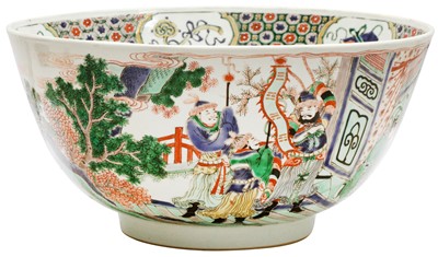 Lot 13 - A FINE CHINESE FAMILLE-VERTE 'FIGURATIVE' PUNCH BOWL