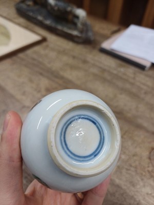 Lot 423 - A small Chinese famille-verte 'butterflies' vase, Qing dynasty, Kangxi period