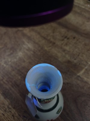 Lot 423 - A small Chinese famille-verte 'butterflies' vase, Qing dynasty, Kangxi period