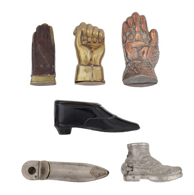 Lot 531 - A mixed group of vesta cases