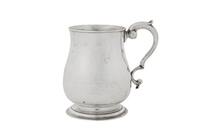 Lot 457 - A George IV Irish sterling silver mug, Dublin 1828 by James Fray (active 1813-42)