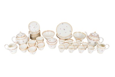 Lot 157 - A LARGE QUANTITY OF FLIGHT PERIOD WORCESTER SOFT PASTE PORCELAIN TEAWARES, CIRCA 1780S