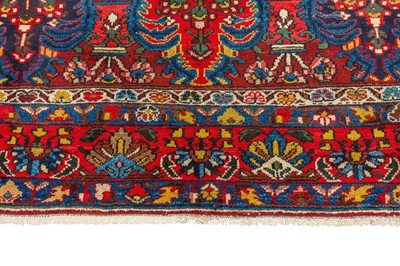 Lot 69 - A FINE BAKHTIARI CARPET, WEST PERSIA