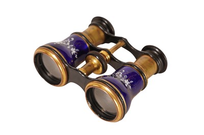 Lot 301 - A PAIR OF FRENCH ENAMELLED OPERA GLASSES, LATE 19TH CENTURY