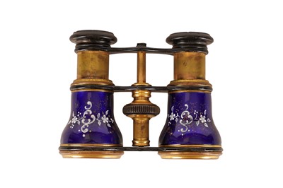 Lot 301 - A PAIR OF FRENCH ENAMELLED OPERA GLASSES, LATE 19TH CENTURY