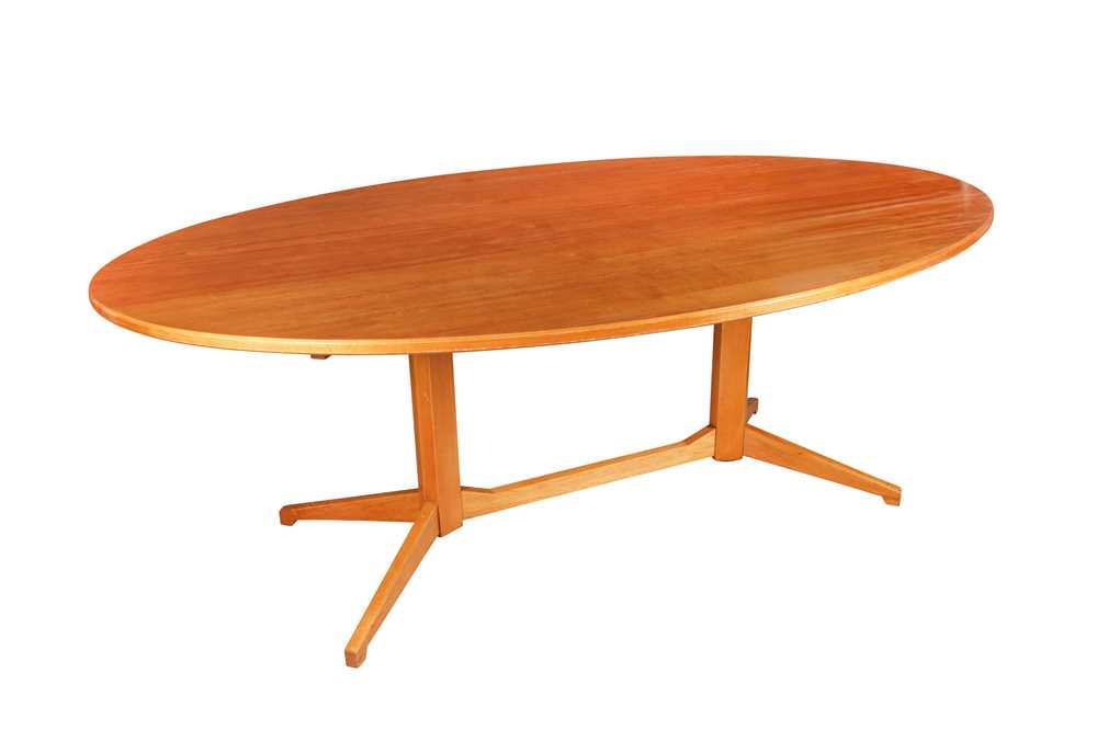 Lot 56 - ATTRIBUTED TO FRANCO ALBINI (ITALIAN 1905-1977)