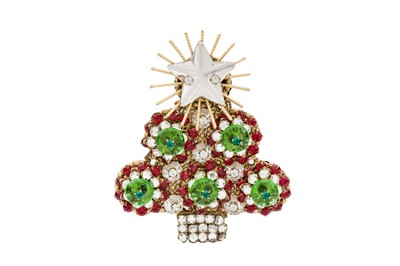 Lot 56 - A STANLEY HAGLER | A CHRISTMAS TREE BROOCH