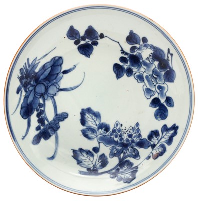 Lot 101 - A CHINESE BLUE AND WHITE 'BLOSSOMS' DISH