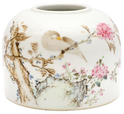 Lot 410 - A CHINESE FAMILLE-ROSE 'BIRD AND BLOSSOMS' WATER POT