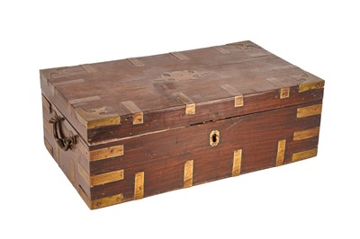 Lot 303 - AN EARLY TO MID 19TH CENTURY ANGLO-INDIAN BRASS BOUND TEAK CHEST OF CAMPAIGN FORM