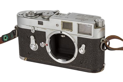 Lot 48 - A Leica M2 Rangefinder Camera Body