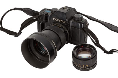 Lot 66 - A Contax ST SLR Camera Outfit