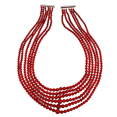 Lot 215 - λ A CHINESE RED CORAL NECKLACE