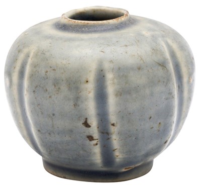 Lot 376 - A SMALL CHINESE BLUE GLAZED FOLIATE JAR