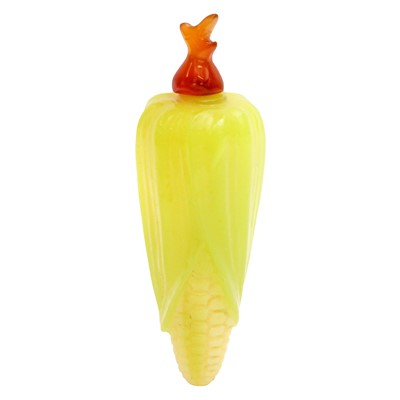 Lot 714 - A Chinese yellow Peking glass 'corn' snuff bottle, late Qing dynasty