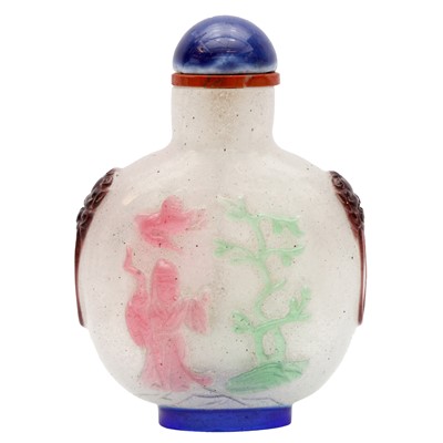 Lot 724 - A Chinese overlay glass 'figurative' snuff bottle, 19th century