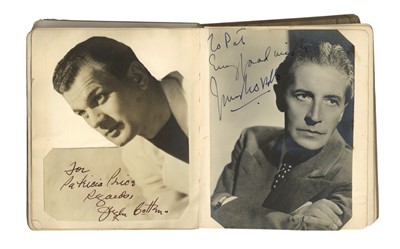 Lot 32 - Autograph Album.- Actors & Entertainers