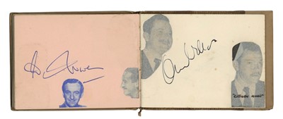 Lot 46 - Autograph Album.- Incl. Orson Welles