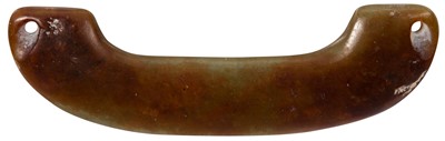 Lot 180 - A CHINESE ARCHAISTIC JADE PENDANT, HUANG