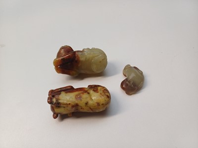 Lot 190 - THREE CHINESE HARDSTONE 'CAT' CARVINGS