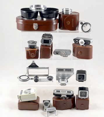 Lot 472 - End Lot of Voigtlander & Zeiss Accessories.