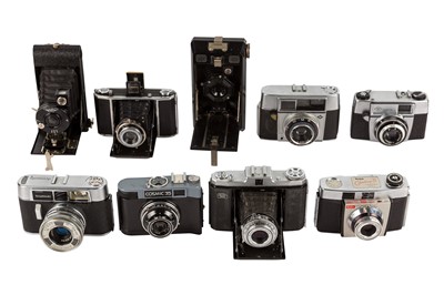 Lot 191 - A Selection of 20th Century Collectible Cameras